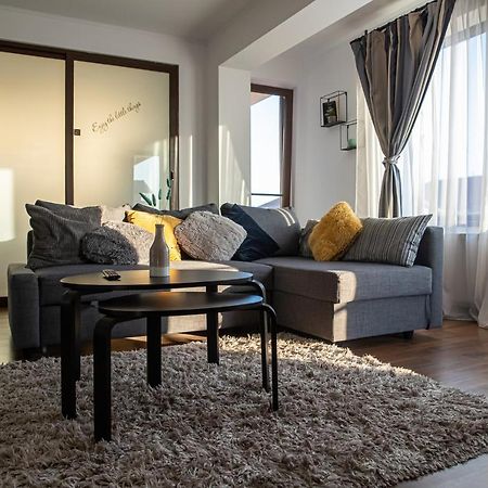 Apartament Tatu Bar&Grill Otopeni Extérieur photo