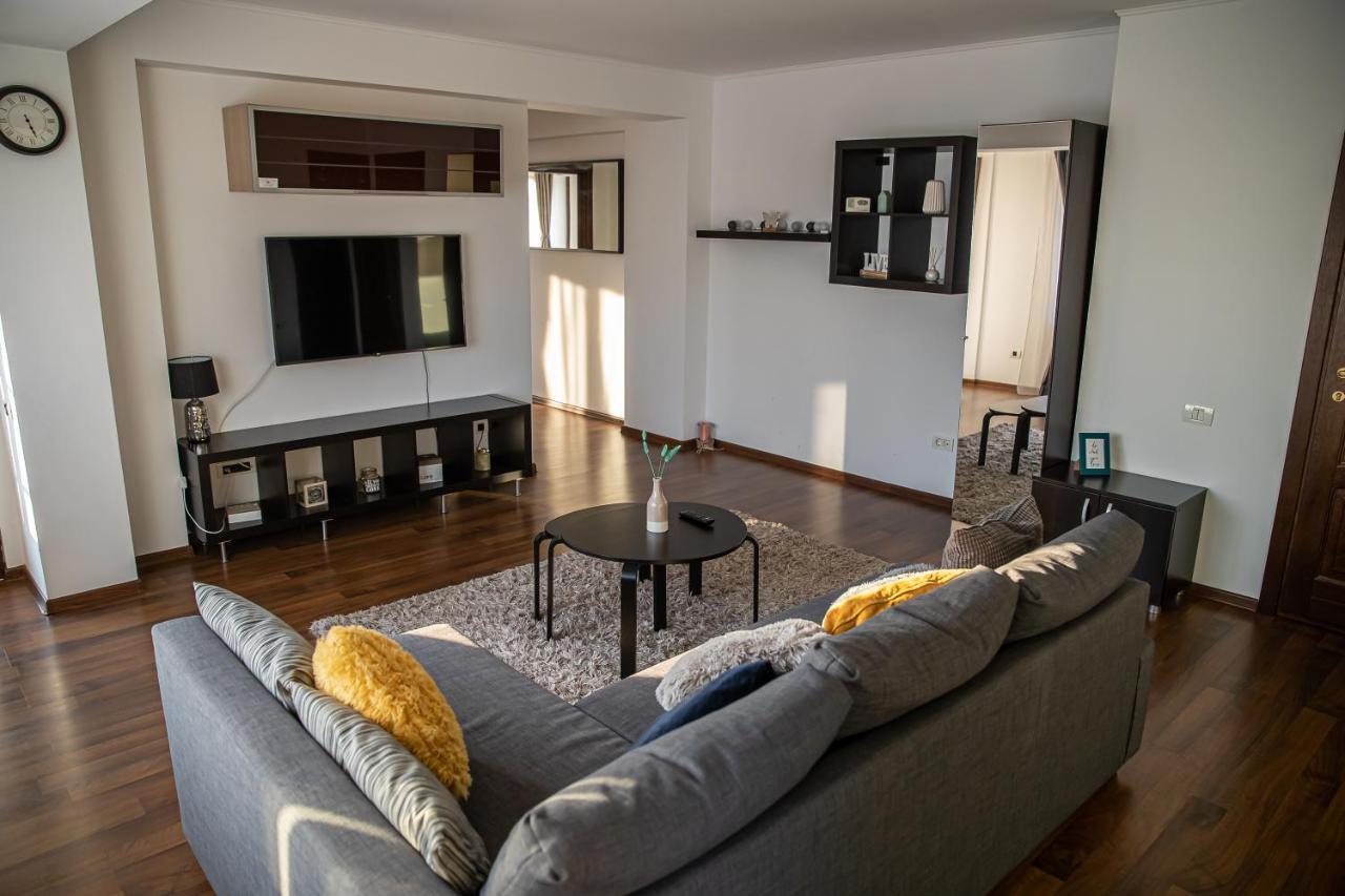 Apartament Tatu Bar&Grill Otopeni Extérieur photo