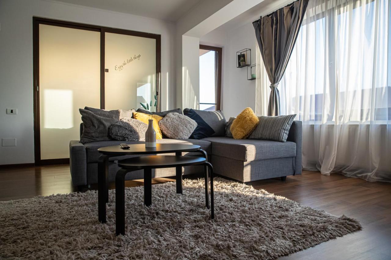 Apartament Tatu Bar&Grill Otopeni Extérieur photo