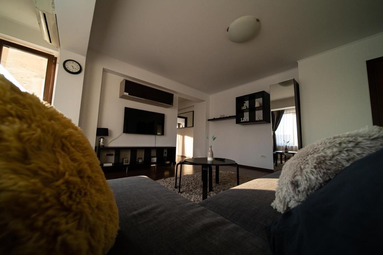 Apartament Tatu Bar&Grill Otopeni Extérieur photo