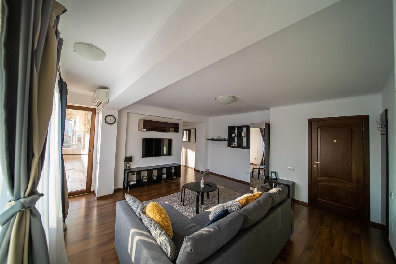 Apartament Tatu Bar&Grill Otopeni Extérieur photo