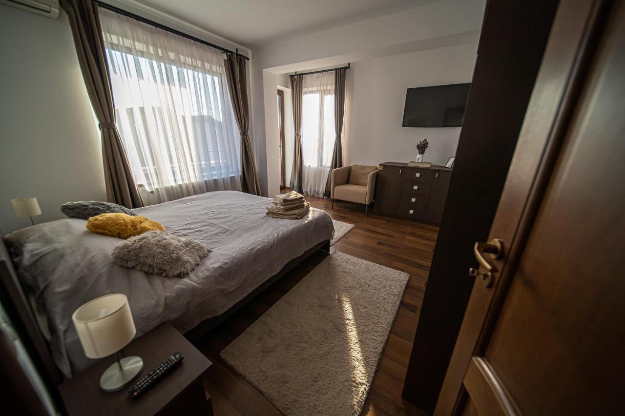 Apartament Tatu Bar&Grill Otopeni Extérieur photo