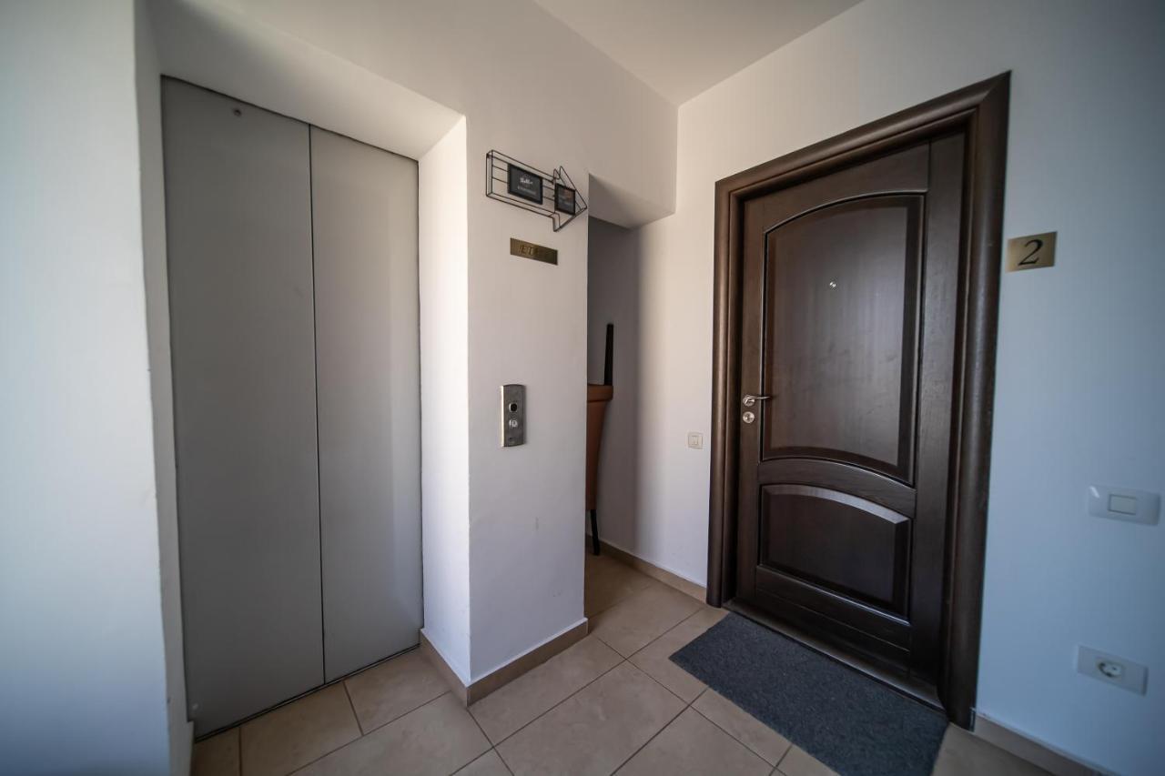 Apartament Tatu Bar&Grill Otopeni Extérieur photo