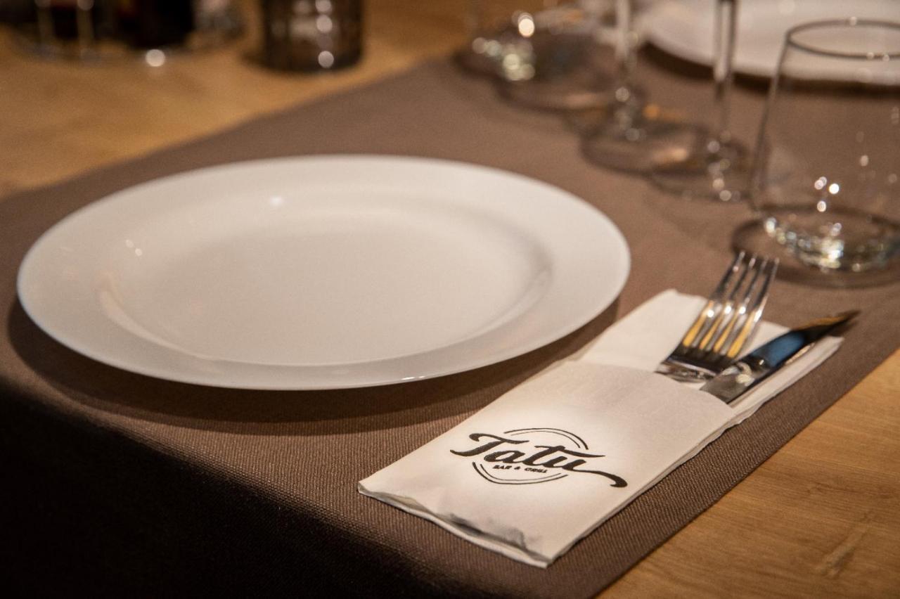Apartament Tatu Bar&Grill Otopeni Extérieur photo